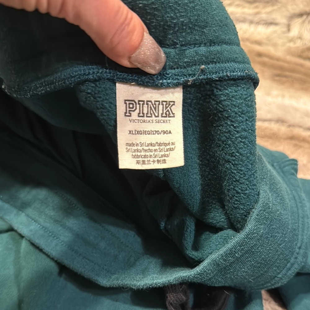PINK Victoria’s Secret sweatsuit L/XL - Picture 6 of 6